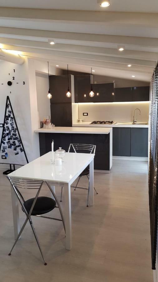 Piccola Casa Con Giardino Βίλα Σαν Ρέμο Εξωτερικό φωτογραφία